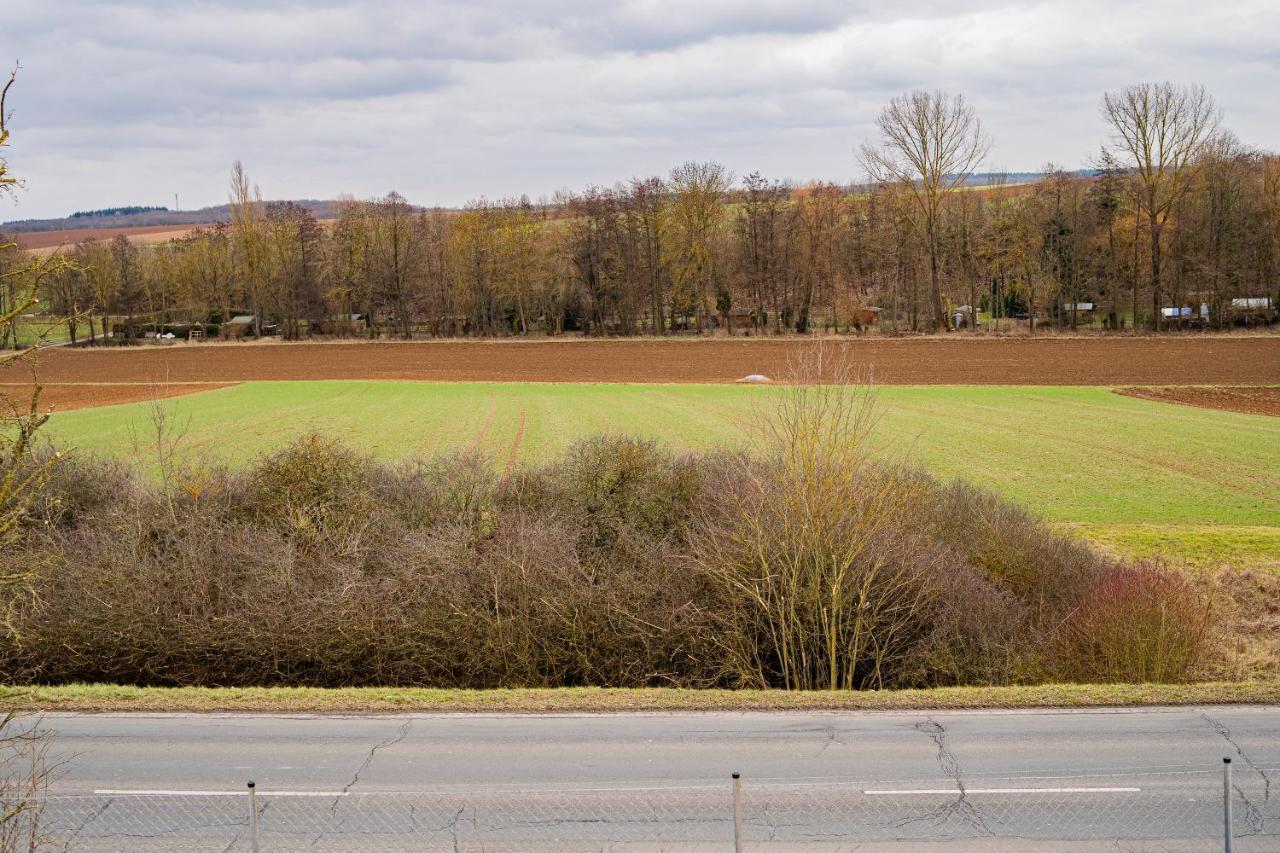 Gaestehaus Wuerzburg 24H Estenfeld Luaran gambar