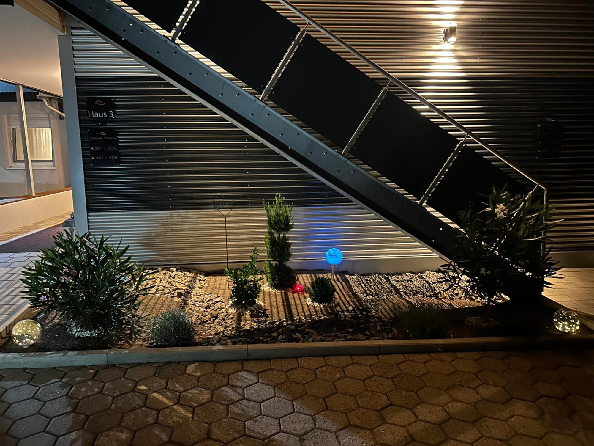 Gaestehaus Wuerzburg 24H Estenfeld Luaran gambar